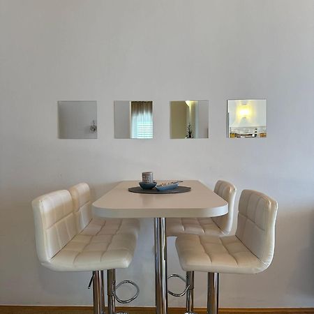 Apartment Sara Новаля Екстер'єр фото