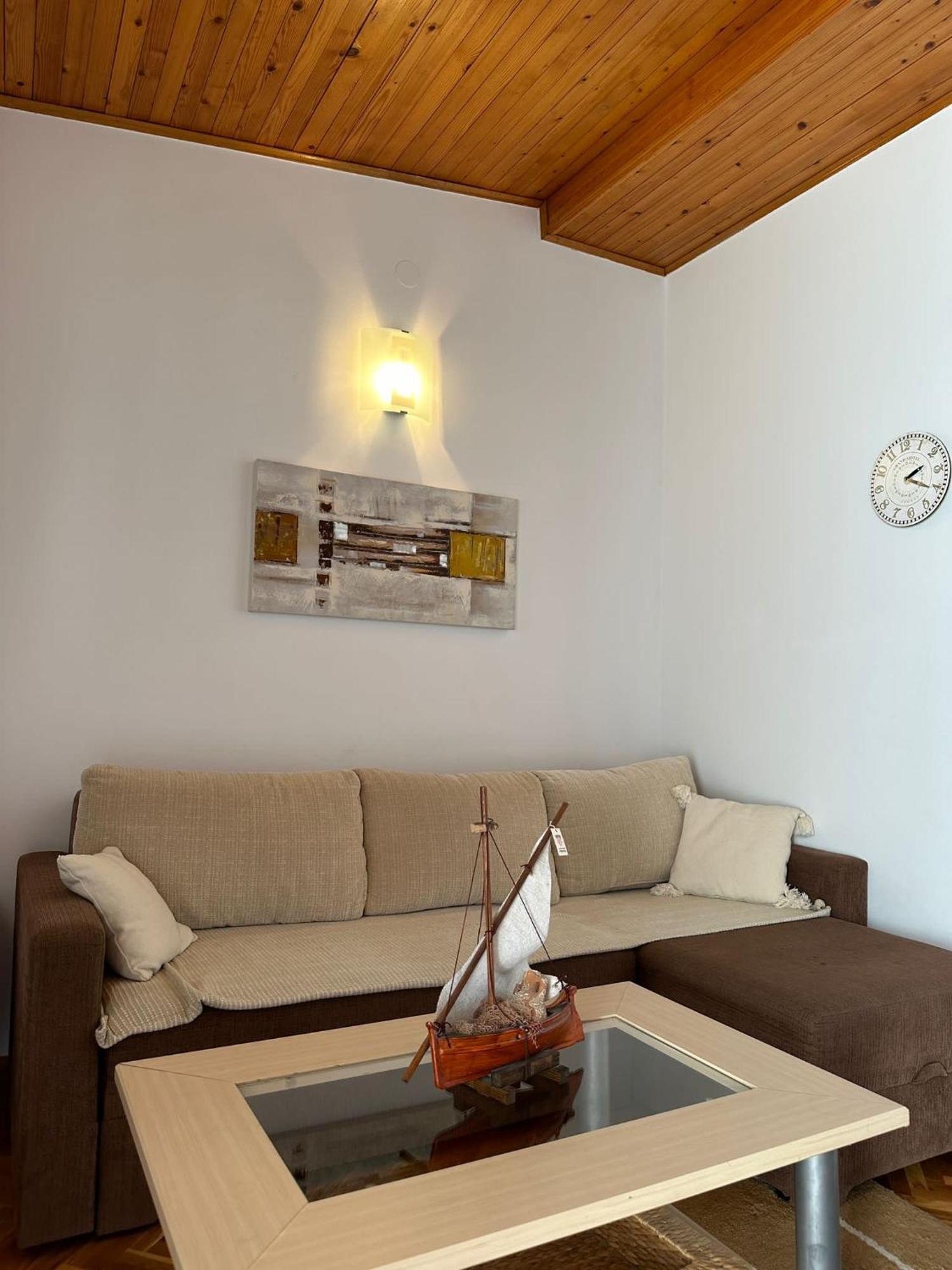 Apartment Sara Новаля Екстер'єр фото