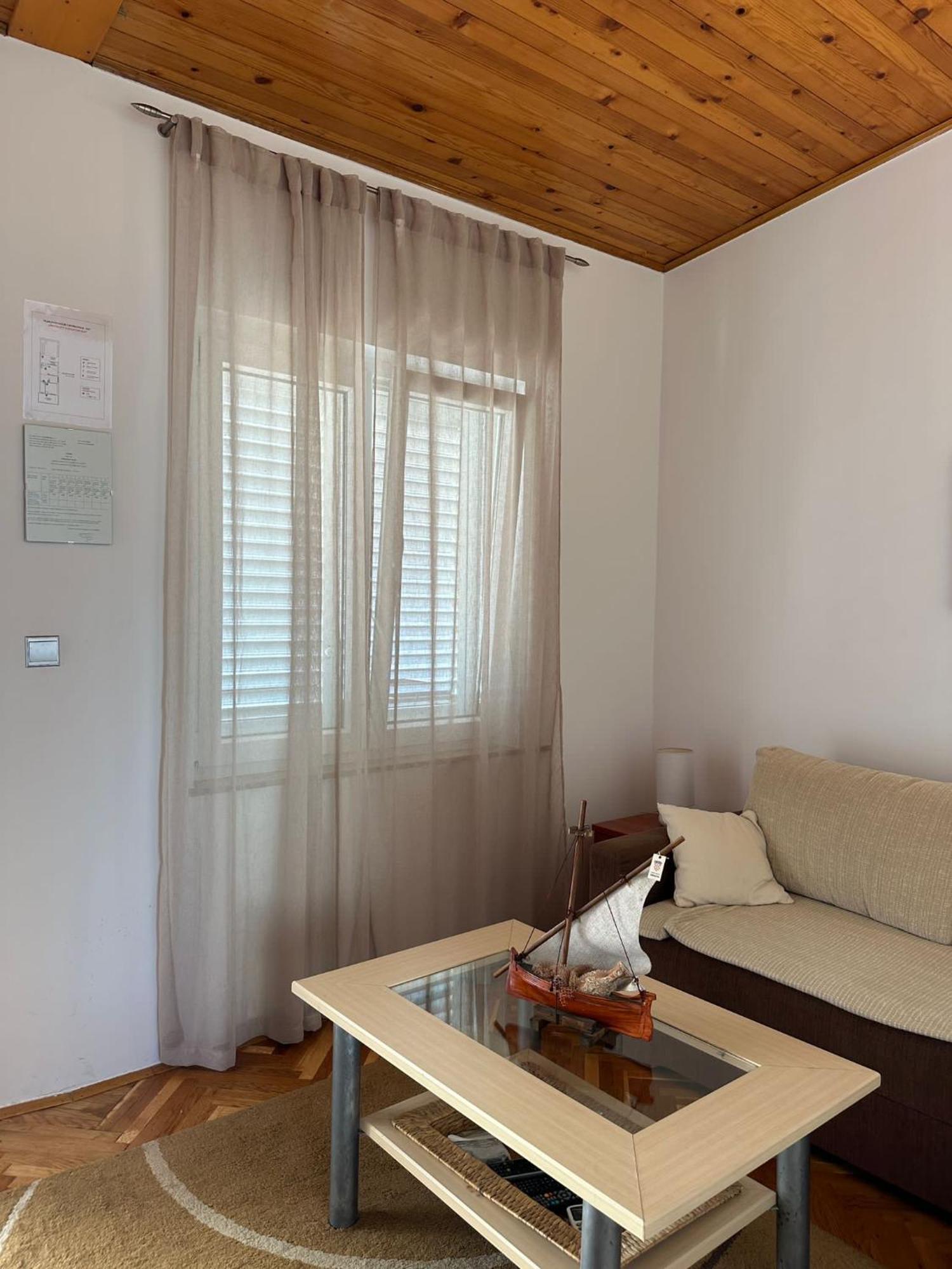 Apartment Sara Новаля Екстер'єр фото