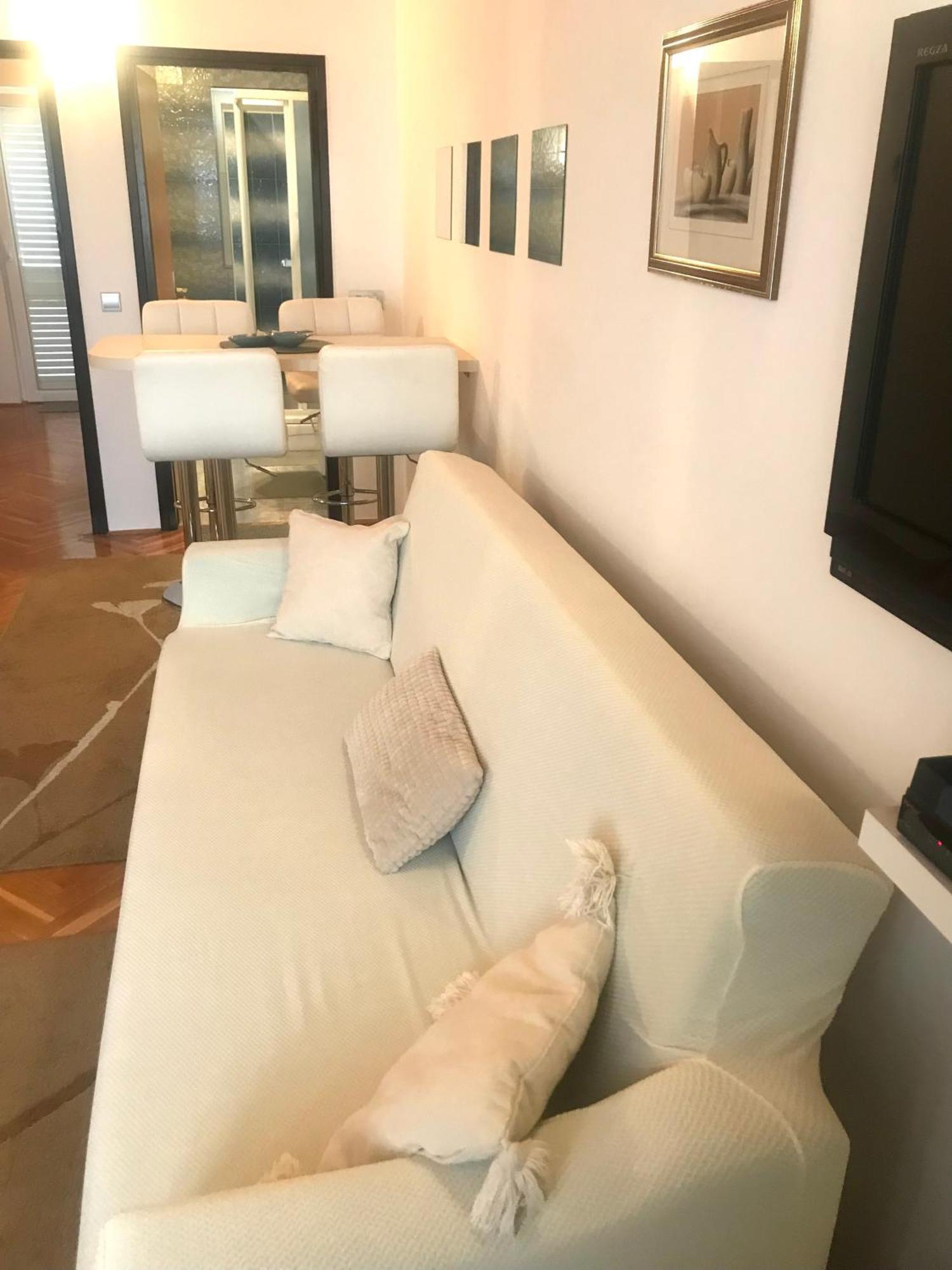 Apartment Sara Новаля Екстер'єр фото